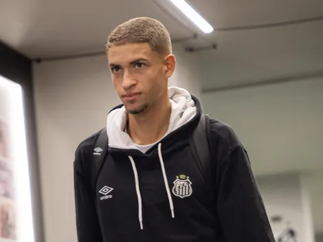 Vini Lira revela atitudes surpreendentes nos bastidores do Santos