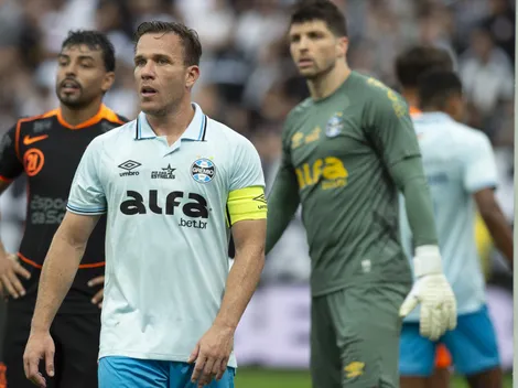Arthur prioriza Grêmio mesmo com proposta do Como