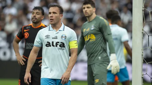 SP – SAO PAULO – 02/11/2025 – BRASILEIRO A 2025, CORINTHIANS X GREMIO – Arthur jogador do Gremio durante partida contra o Corinthians no estadio Arena Corinthians pelo campeonato Brasileiro A 2025. Foto: Anderson Romao/AGIF

