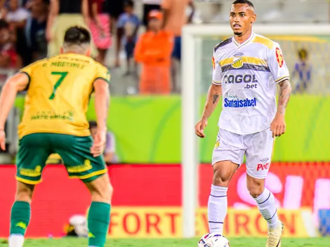 Santos mira novo zagueiro e entra na disputa por Patrick