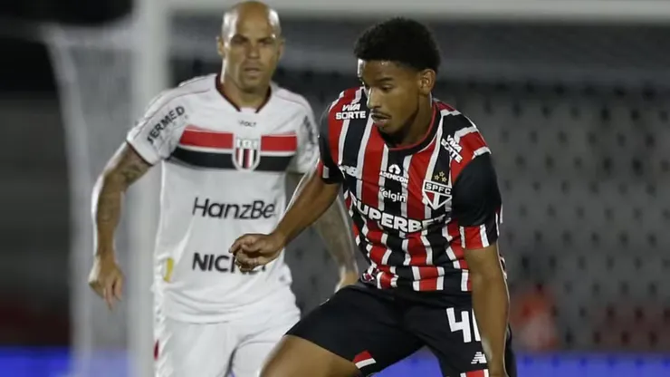Campeão da Copinha, Hugo ainda busca espaço no São Paulo após longa recuperação de lesão - Foto Miguel SchincariolSaopaulofc.net