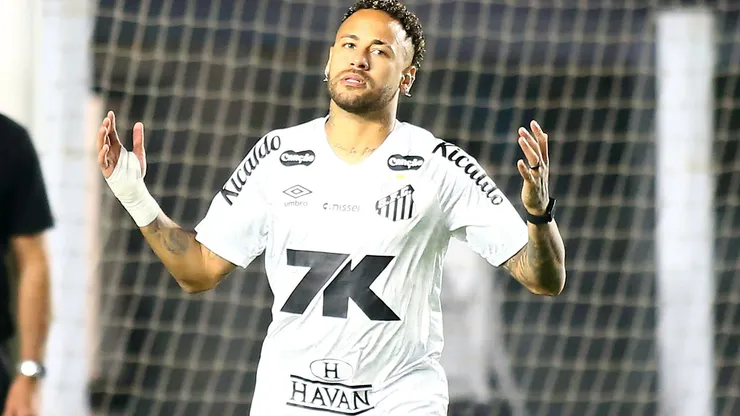 Santos trata ausência de Neymar em treinos com cautela antes da volta ao Brasileirão - Foto Mauricio De SouzaAGIF