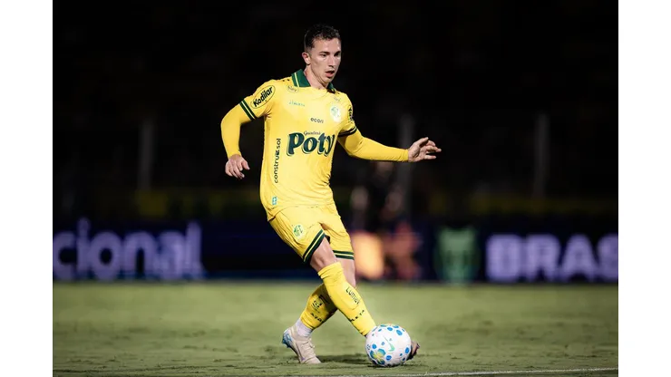 Natan Fogaça (Mirassol) durante jogo contra o Cruzeiro, no dia 11.02.2026. Foto: Vinicius Silva/AGIF