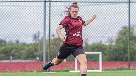 Jogadora do Vitória em treino