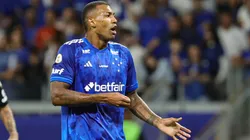 Walace em ação pelo Cruzeiro - Foto: Gilson Lobo/AGIF