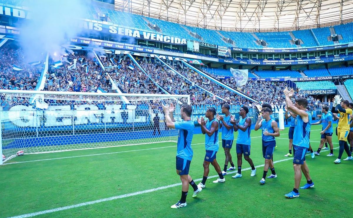 7.300 vozes e 8 toneladas de solidariedade: o Grêmio chega pronto para a final