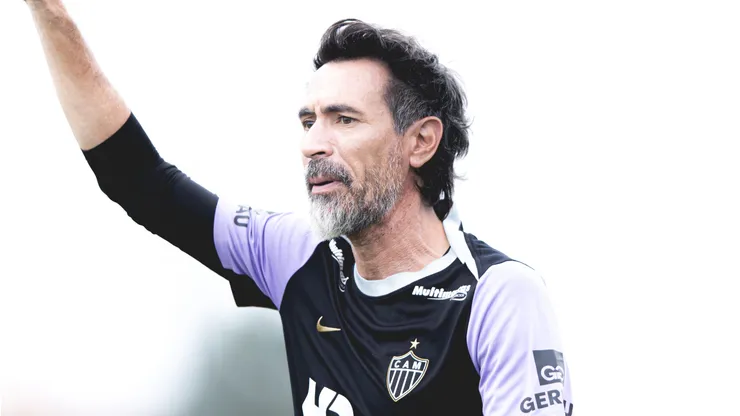 Eduardo Domínguez vem aplicando mudanças no Galo. Foto: Pedro Souza/Atlético