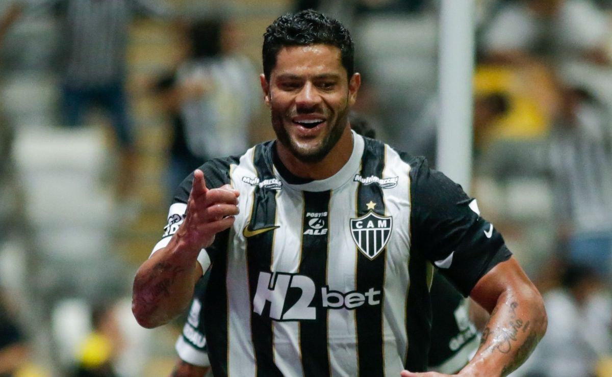 Hulk celebra cinco anos no Atlético Mineiro e relembra momentos marcantes com a camisa alvinegra