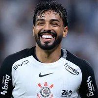 Torcedores do Corinthians pedem convocação de Matheus Bidu para Seleção