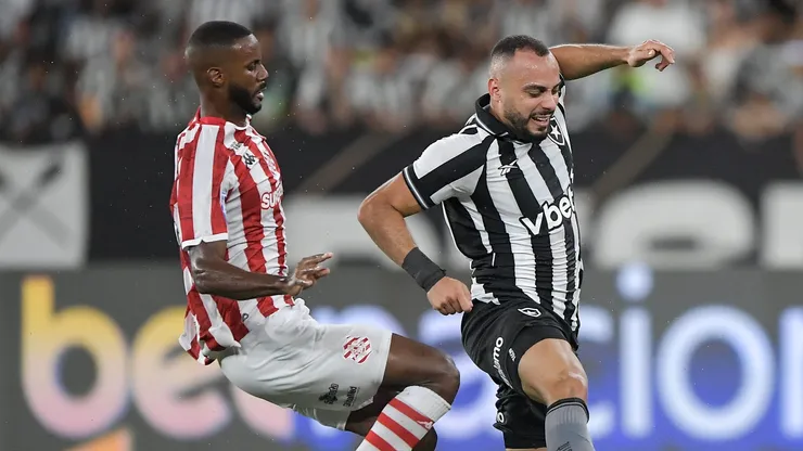 Botafogo vence o Bangu e conquista a Taça Rio no Nilton Santos