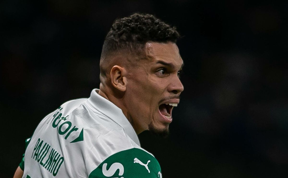Paulinho viaja com a delegação do Palmeiras para a final do Campeonato Paulista mesmo sem condições
