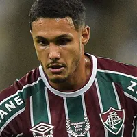 Ex-Fluminense chora após denunciar racismo em jogo no Peru