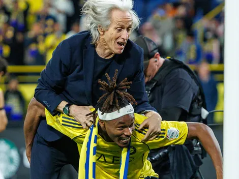 Jorge Jesus viraliza por "explosões" e comemoração inusitada na Arábia