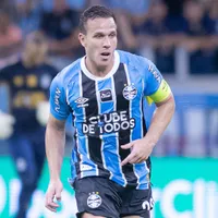 Grêmio trabalha para segurar Arthur, apesar de proposta do Como