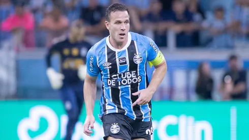 Arthur tem contrato com o Grêmio até a metade do ano