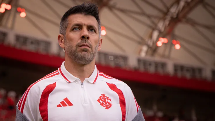 Pezzolano é o técnico do Internacional. Foto: Maxi Franzoi/AGIF