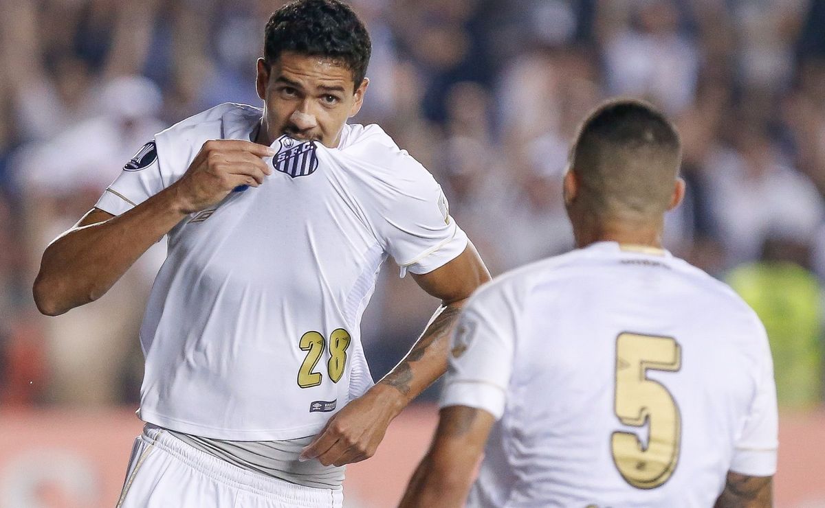 Santos aguarda retorno de Lucas Veríssimo e depende de ação do Itamaraty