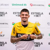 Léo Mana conquista título no Criciúma sem atuar em 2026