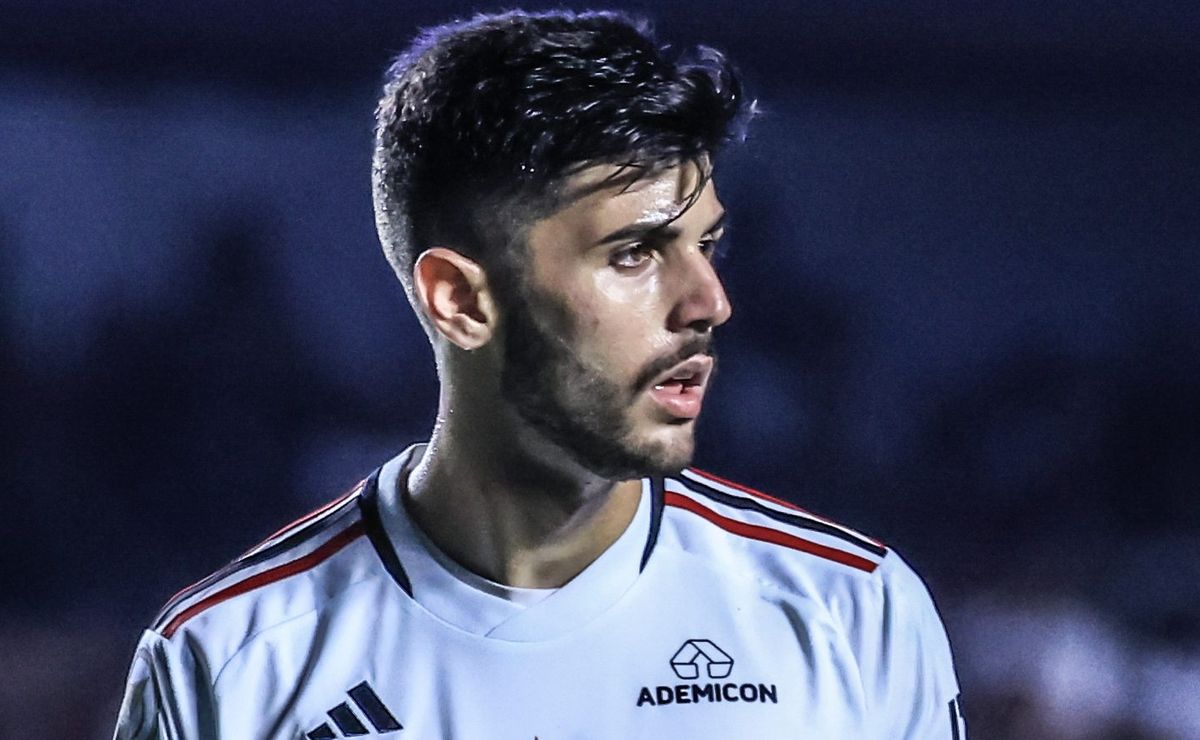 São Paulo muda estratégia da base, encerra “plano Beraldo” e aposta em mais minutos para jovens