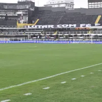 Santos aproveita pausa para revitalizar o gramado da Vila Belmiro