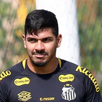 Goleiro João Paulo não deve trocar Santos pelo Corinthians