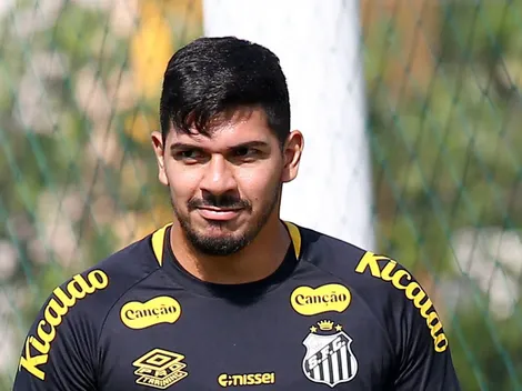 Goleiro João Paulo não deve trocar Santos pelo Corinthians