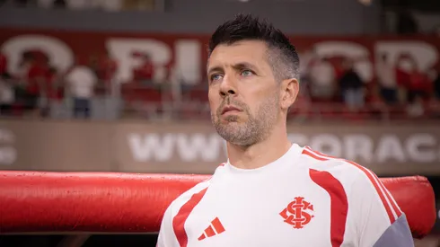 Pezzolano em partida pelo Internacional