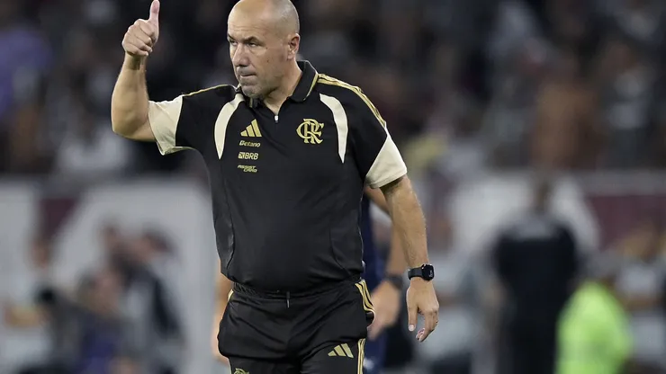 RJ - RIO DE JANEIRO - 08/03/2026 - CARIOCA 2026, FLUMINENSE X FLAMENGO - Leonardo Jardim tecnico do Flamengo durante partida contra o Fluminense no estadio Maracana pelo campeonato Carioca 2026. Foto: Alexandre Loureiro/AGIF