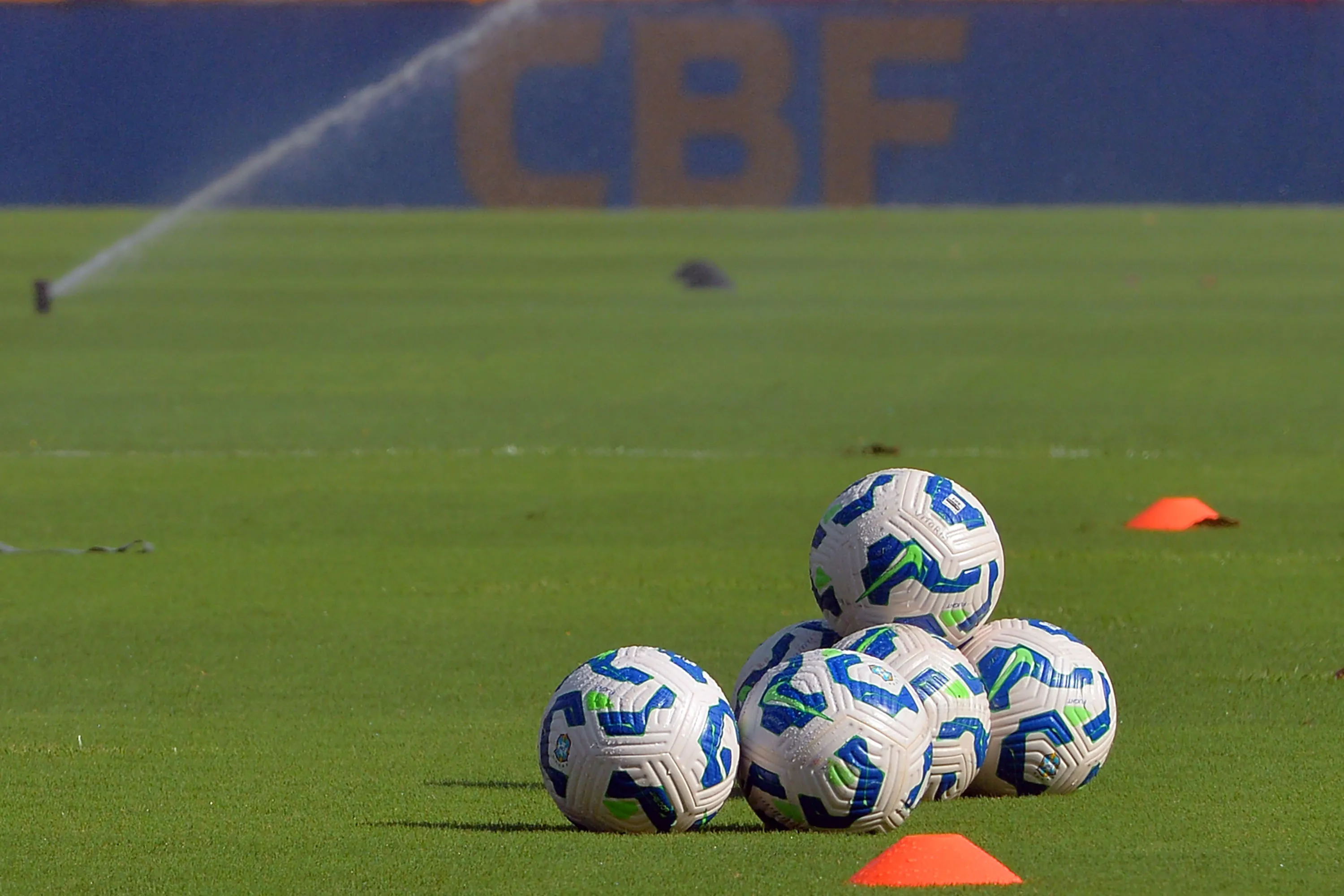Bola Futebol Feminino. Foto: Walmir Cirne/AGIF