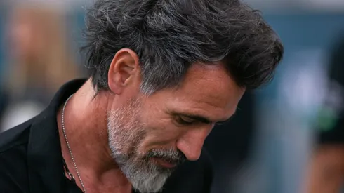 Eduardo Dominguez, tecnico do Atlético durante partida contra o Cruzeiro no estadio Mineirao pelo campeonato Mineiro 2026. Foto: Fernando Moreno/AGIF