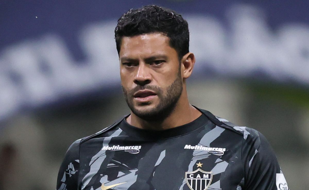 Hulk afirma que avisou o árbitro sobre confusão generalizada em Cruzeiro X Atlético
