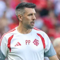Pezzolano ironiza título do Grêmio contra o Internacional e critica arbitragem