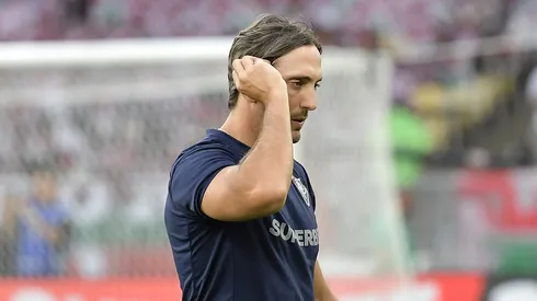 Luis Zubeldia tecnico do Fluminense durante partida contra o Flamengo no estadio Maracana pelo campeonato Carioca 2026.