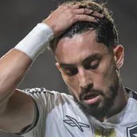 Botafogo confia na renovação de contrato de Alex Telles