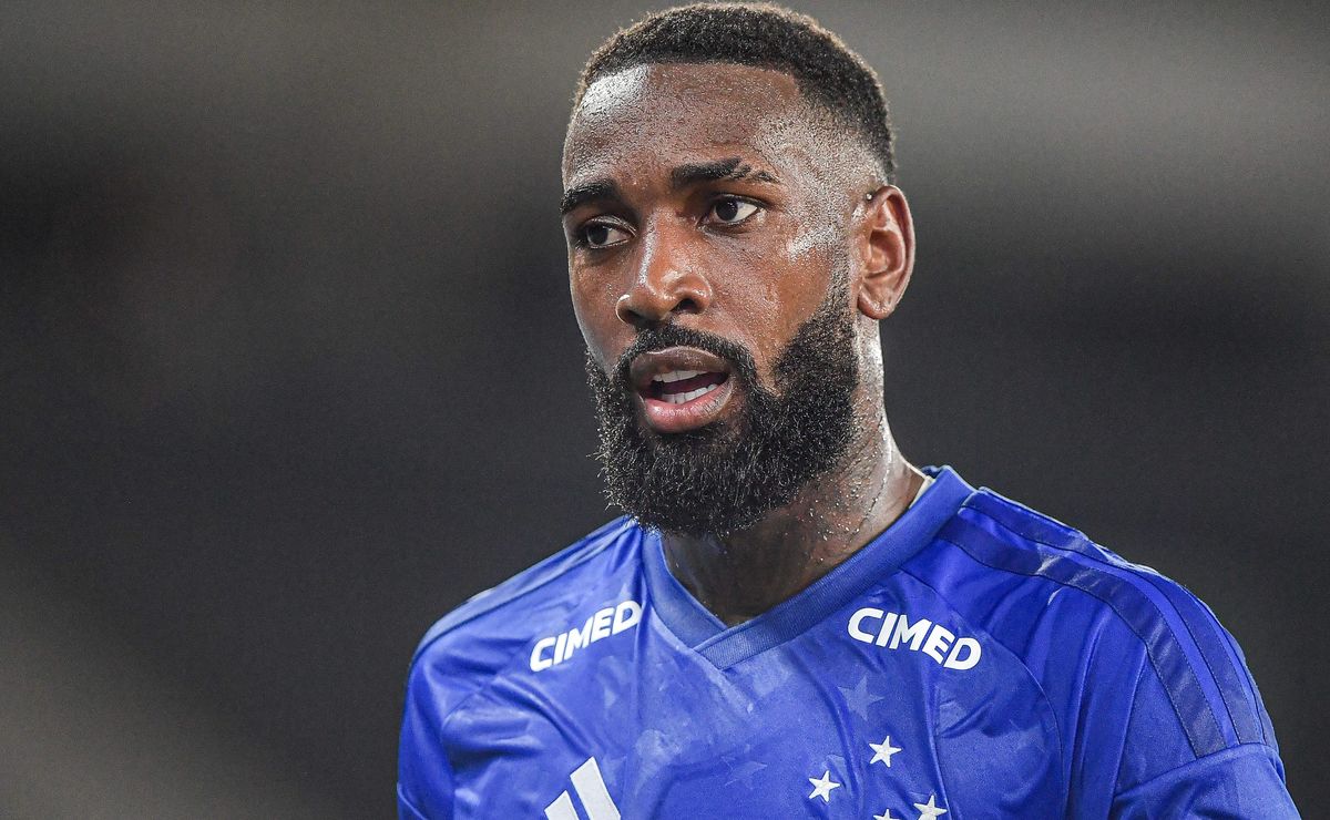 Gerson se manifesta e pede desculpas após confusão generalizada no clássico: “A gente é exemplo”