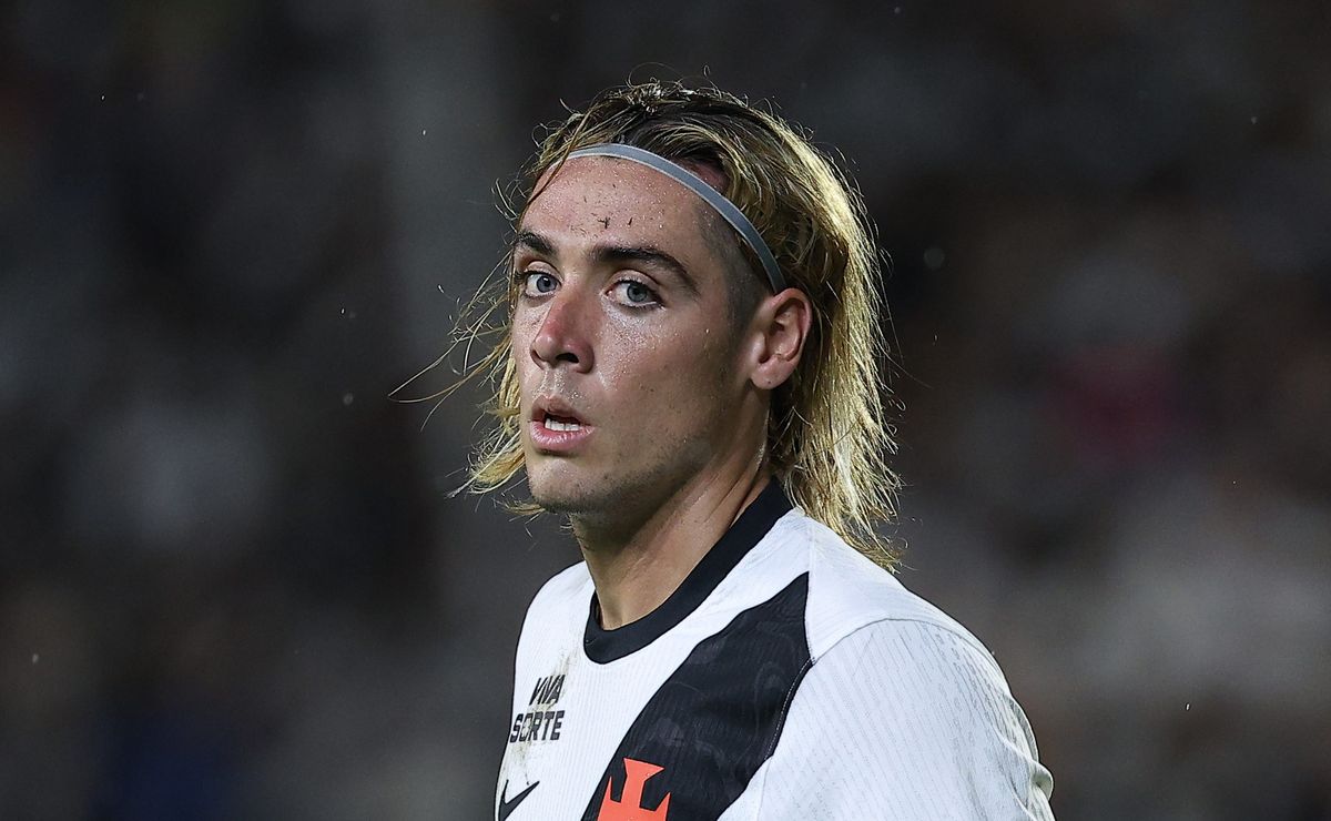 Renato Gaúcho toma decisão sobre Spinelli e cobra o atacante para mudança no Vasco