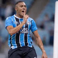 Carlos Vinícius é o destaque do Grêmio no título gaúcho