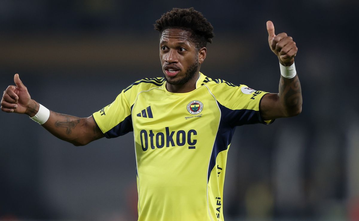 Atlético-MG tem a concorrência de três times do Brasileirão por Fred, do Fenerbahçe, segundo Nicola