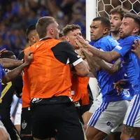 Cruzeiro x Atlético-MG registra 23 expulsões e quebra recorde
