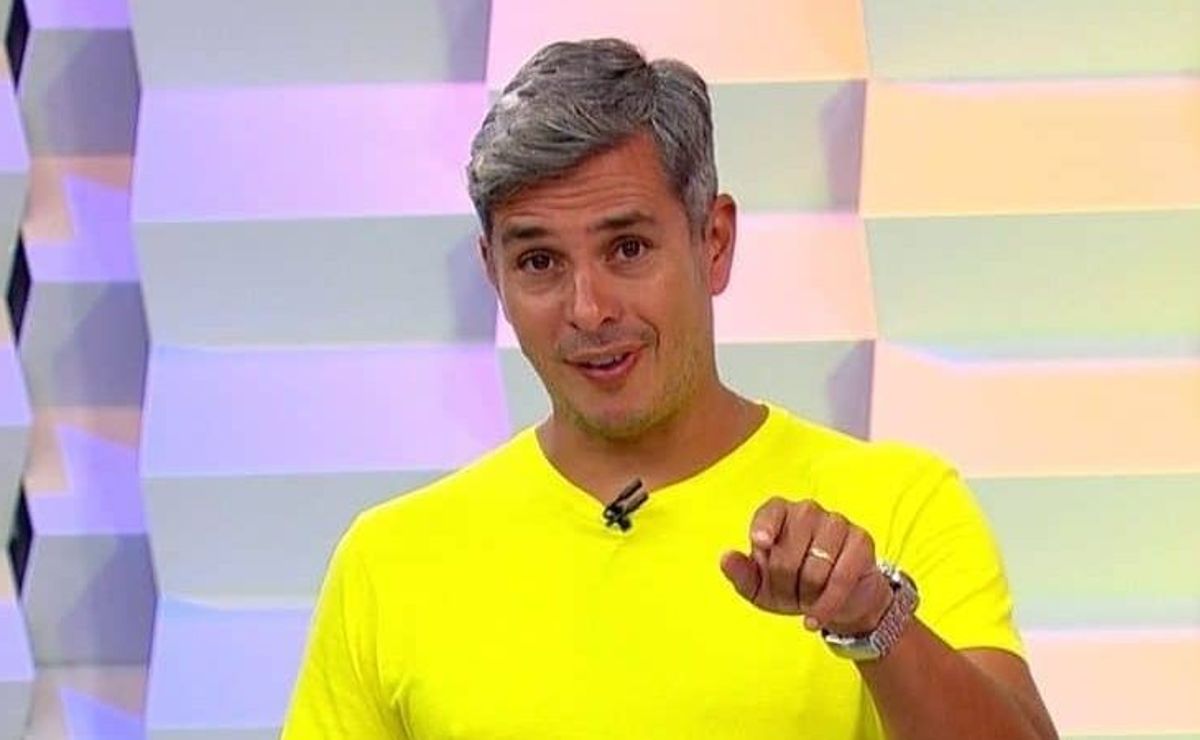 São Paulo foi gravemente prejudicado pela arbitragem antes de título do Palmeiras, afirma Ivan Moré