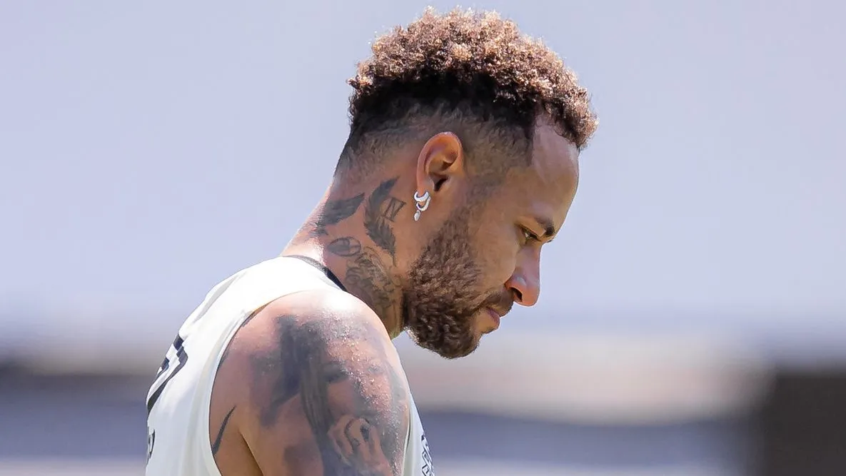 Neymar durante treino no CT Rei Pelé. Foto: Raul Baretta/ Santos FC