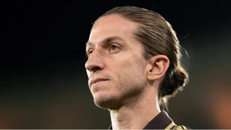 Filipe Luís, ex-Flamengo, está sem clube.