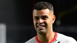 Alisson se manifesta sobre saída do treinador.