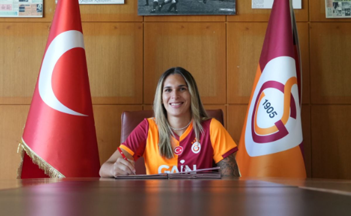 Galatasaray anuncia a contratação da atacante Vitória Almeida, que estava no Flamengo