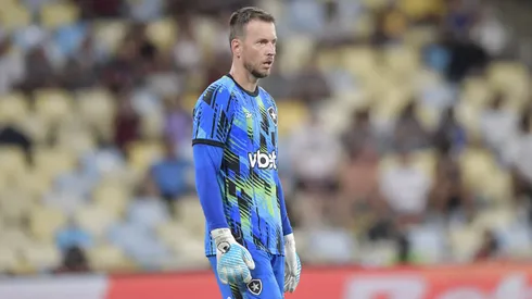 Neto continua no Botafogo após Corinthians esfriar interesse no arqueiro