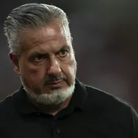 José Boto resiste e segue como diretor do Flamengo