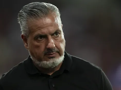 José Boto resiste e segue como diretor do Flamengo