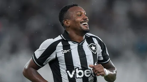 Meia chegou com moral – Foto: Thiago Ribeiro/AGIF.