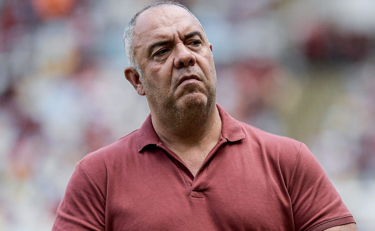 Marcos Braz engradece postura de Leonardo Jardim ao substituir Filipe Luís no Flamengo: “Tem que respeitar isso”