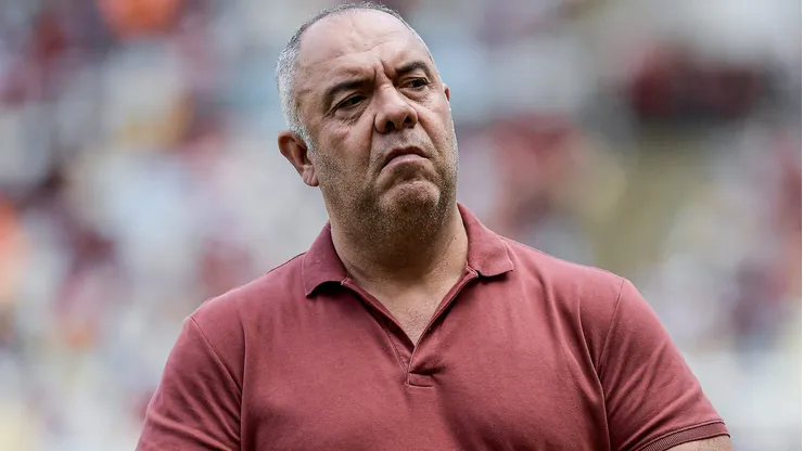 Marcos Braz elogia postura de Leonardo Jardim no Flamengo.